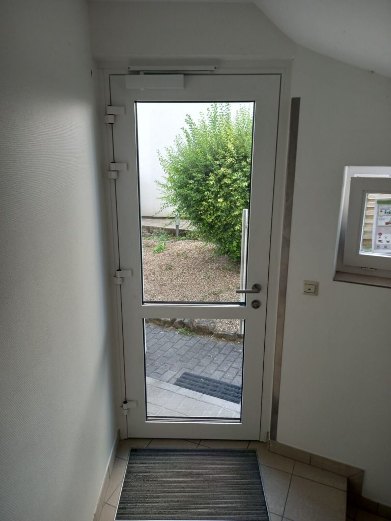 Réalisation porte d’entrée – Fermé-Lux Luxembourg