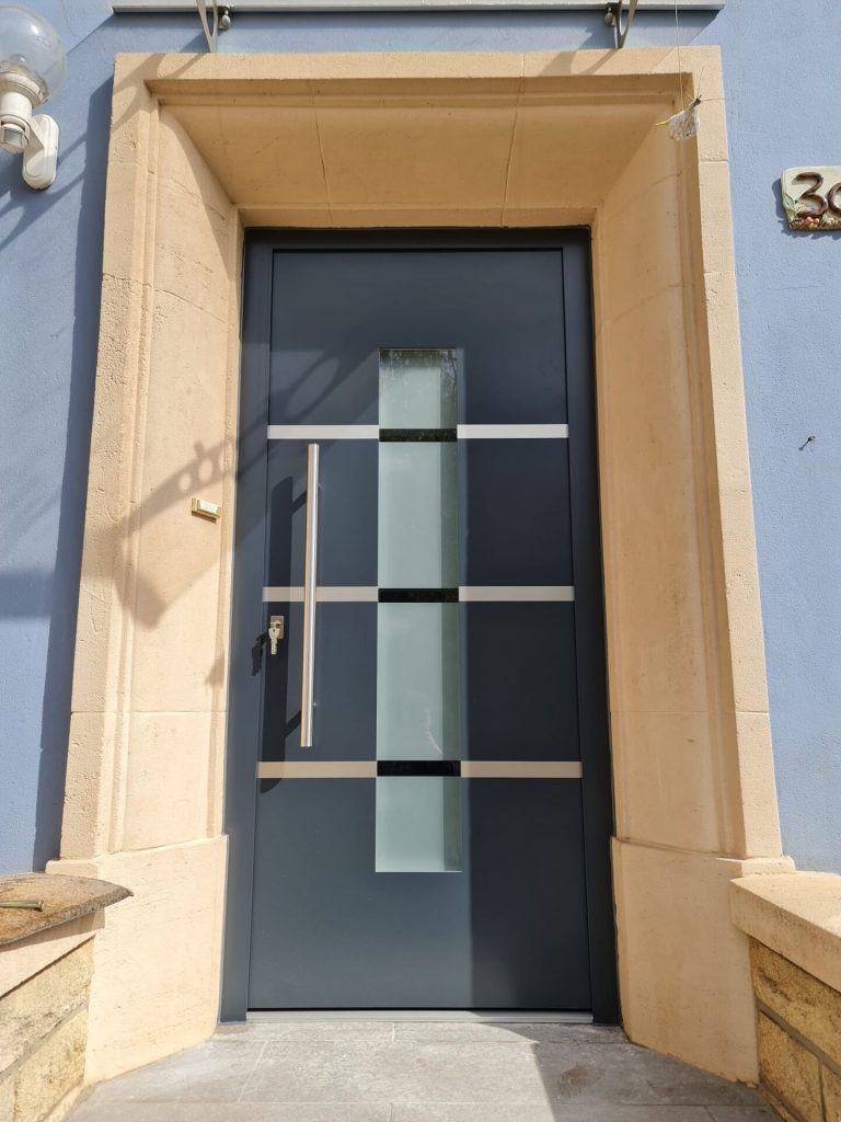 Réalisation porte d’entrée – Fermé-Lux Luxembourg