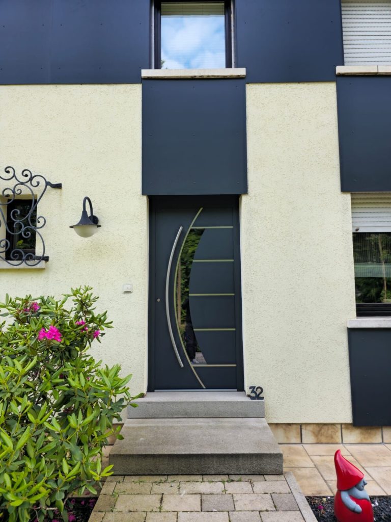 Réalisation porte d’entrée – Fermé-Lux Luxembourg