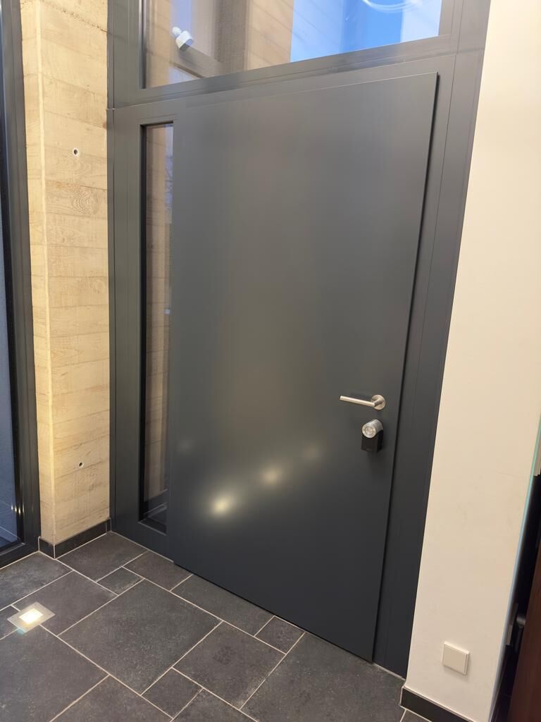 Réalisation porte d’entrée – Fermé-Lux Luxembourg