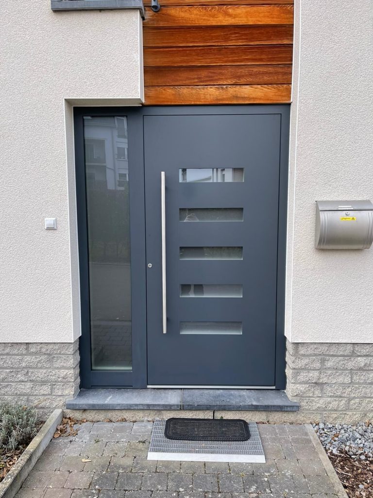 Réalisation porte d’entrée – Fermé-Lux Luxembourg