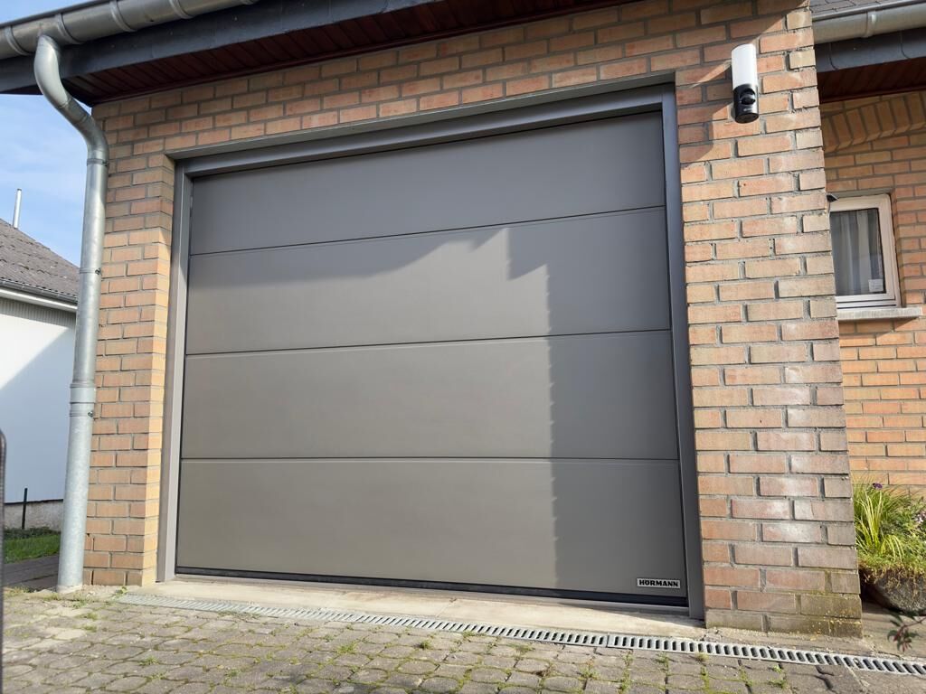 Réalisation porte de garage – Fermé-Lux Luxembourg
