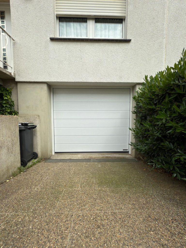 Réalisation porte de garage – Fermé-Lux Luxembourg