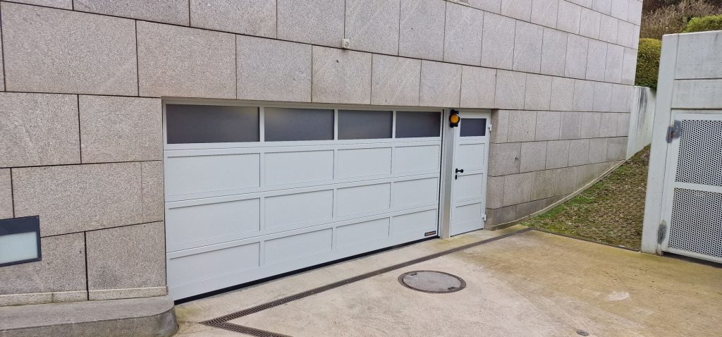 Réalisation porte de garage – Fermé-Lux Luxembourg
