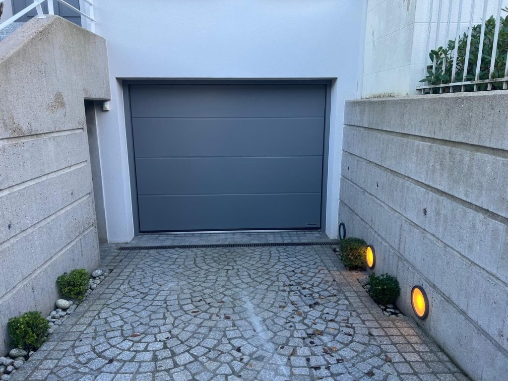 Réalisation porte de garage – Fermé-Lux Luxembourg